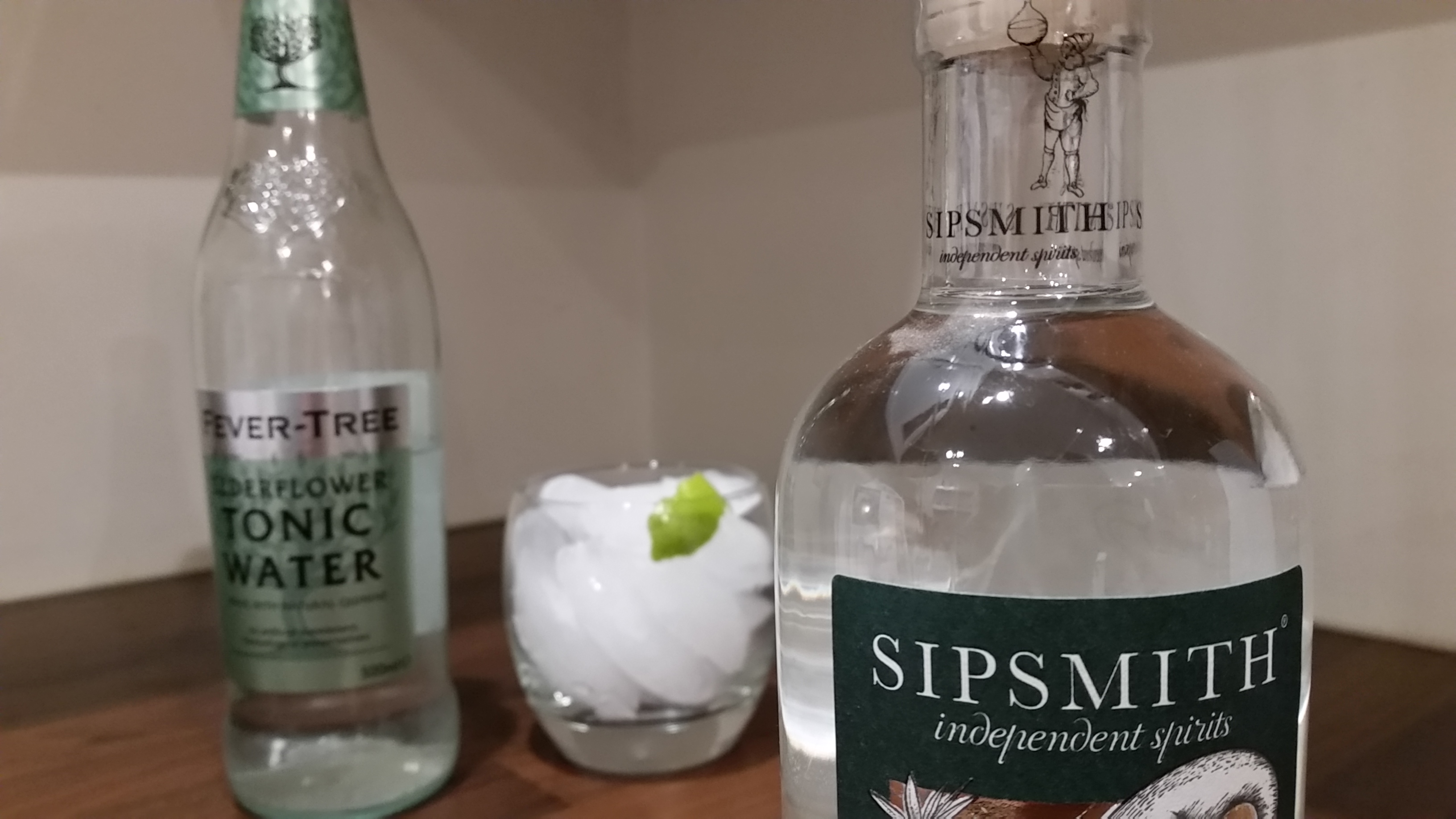sipsmith-fever-tree-elderflower-lime